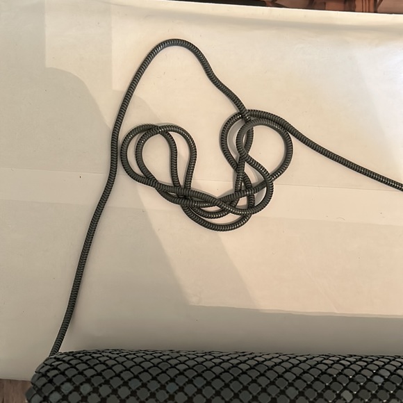 VENETO vintage grey chain metal envelope style purse - Picture 7 of 11